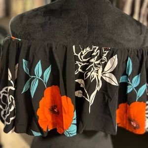 Off Shoulder Crop Top✨